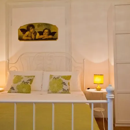 Golden Bed & Breakfast