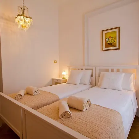 Golden 4* Триест