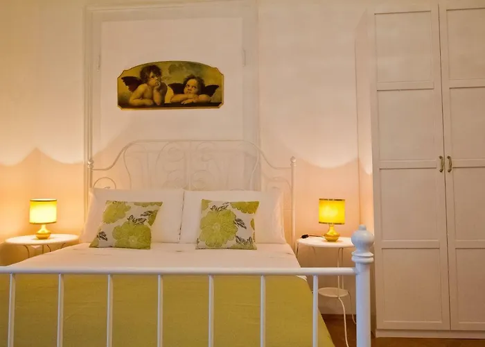 Golden Bed & Breakfast